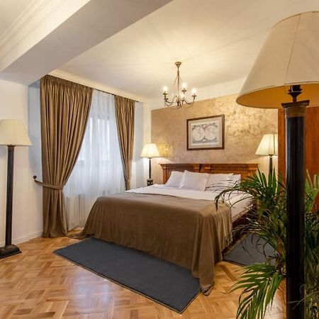 Clucerului Arc De Triomphe Hotel บูคาเรสต์ ภายนอก รูปภาพ