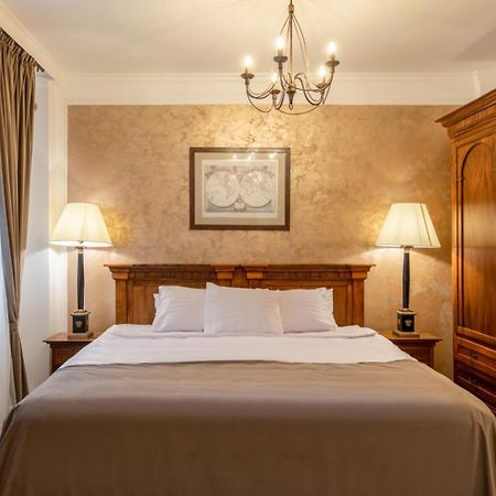 Clucerului Arc De Triomphe Hotel บูคาเรสต์ ภายนอก รูปภาพ